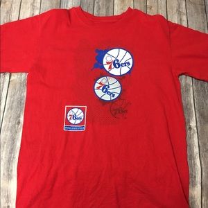 Philadelphia 76ers t-shirt size L